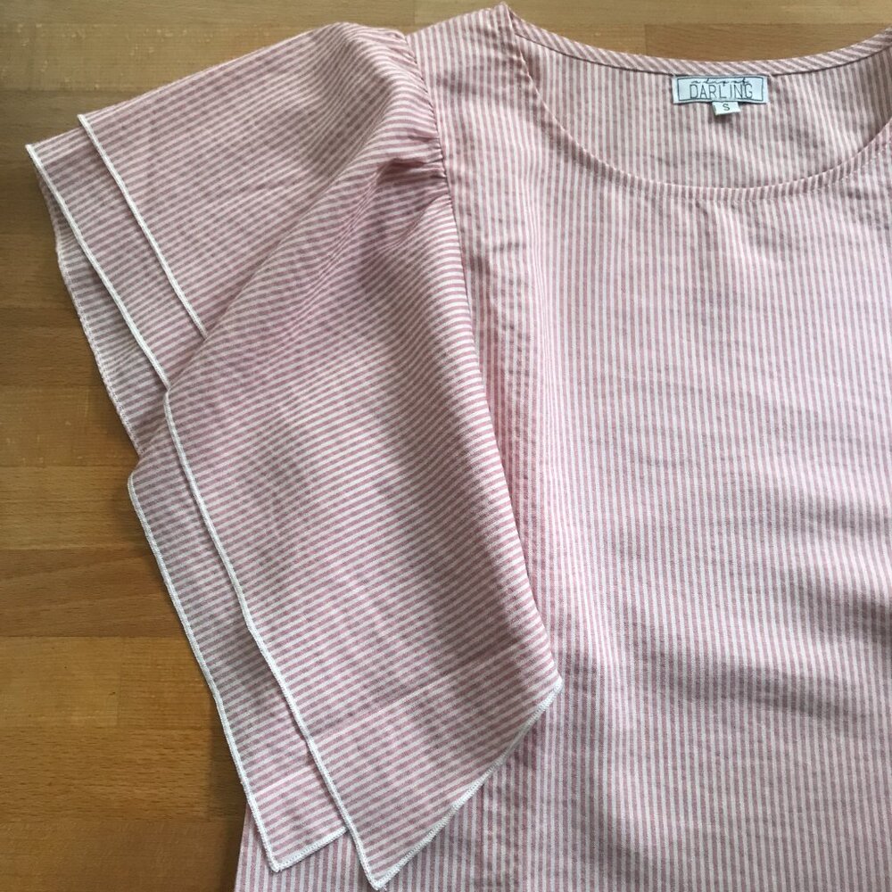 A Dip Of Darling Striped Blouse with Ruffled Flutter Sleeves Cotton S - Picture 3 of 6